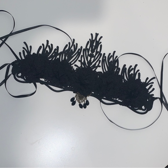 Goth Headdress - Picture 2 of 4